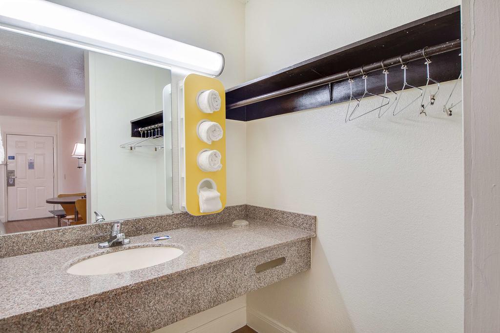 Americas Best Value Inn ซานอันโตนิโอ ภายนอก รูปภาพ