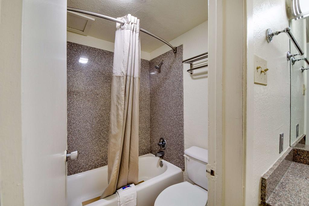 Americas Best Value Inn ซานอันโตนิโอ ภายนอก รูปภาพ